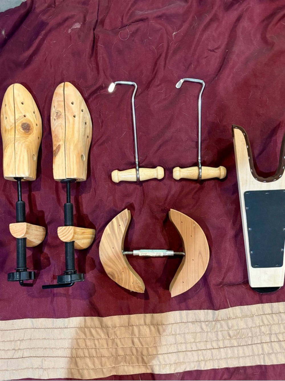 Wooden Shoe Stretchers and Trees - Natural Cedar Finish